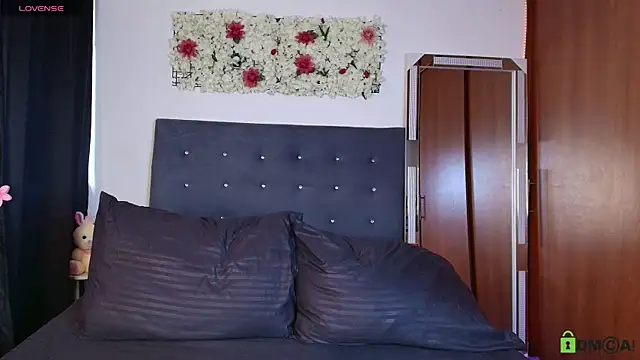 madisonwalkeeer online show from October 4, 4:44 pm