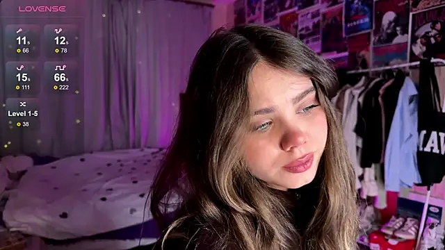 PinkiRay online show from September 14, 4:27 pm