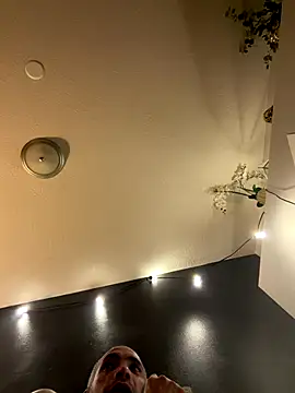 Fine10ne online show from December 1, 8:29 am