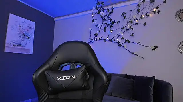 lia  harry online show from October 10, 8:03 pm