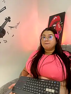 SafiroFer online show from October 8, 9:30 pm