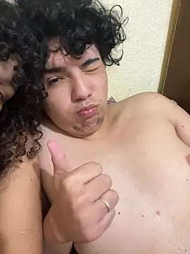 Casal-foda braba online show from May 26, 7:08 am