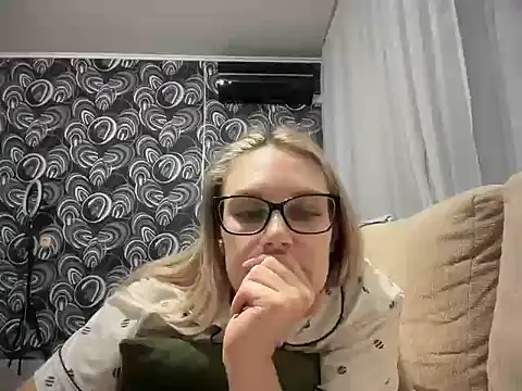 NikexPretty online show from October 22, 7:52 pm