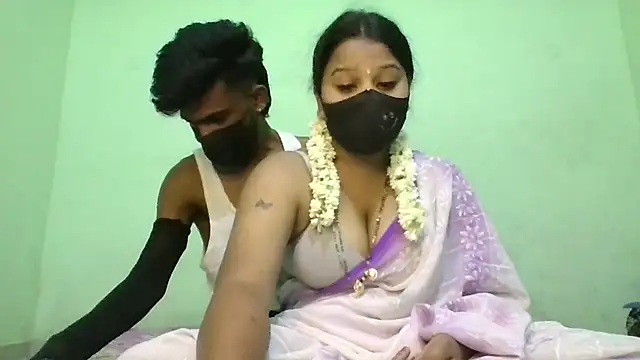 Shneeha le online show from October 15, 5:04 pm