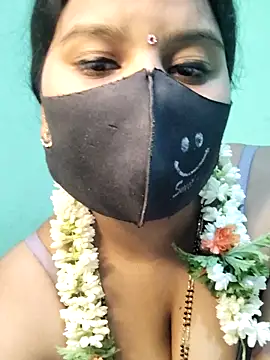 Shneeha le online show from September 14, 4:16 pm