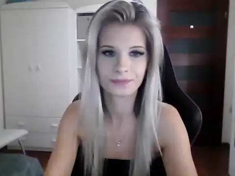 KristineGlow online show from September 24, 8:19 pm