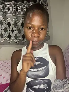 Crazyqueenxxx online show from September 18, 11:25 pm