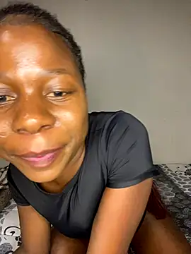 Crazyqueenxxx online show from October 17, 12:36 am