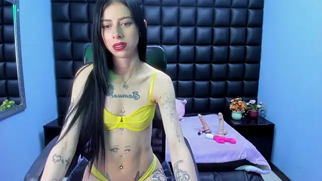 Dulce Miaa  online show from February 9, 5:37 pm