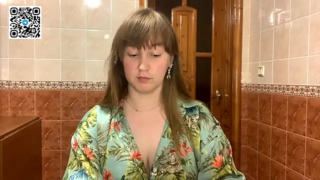 MaroonMoon  online show from October 3, 8:14 pm