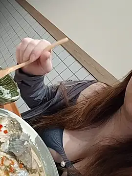 Lovelyanan online show from October 8, 8:40 am