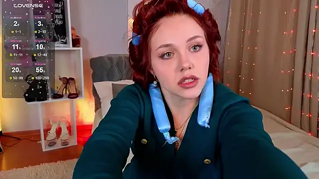 PollyVinice online show from November 13, 4:00 am