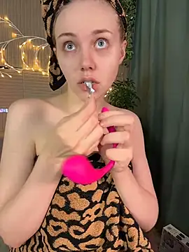 PollyVinice online show from July 1, 6:51 pm