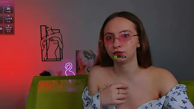 mila glow1 online show from October 7, 12:26 am