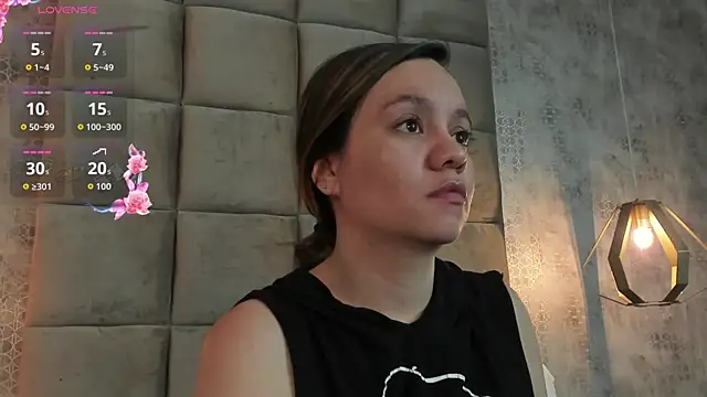 Sky Junne online show from January 5, 6:22 pm