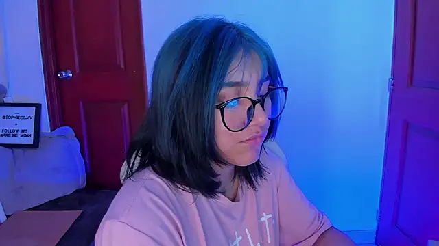 sophiievv online show from February 18, 9:03 pm