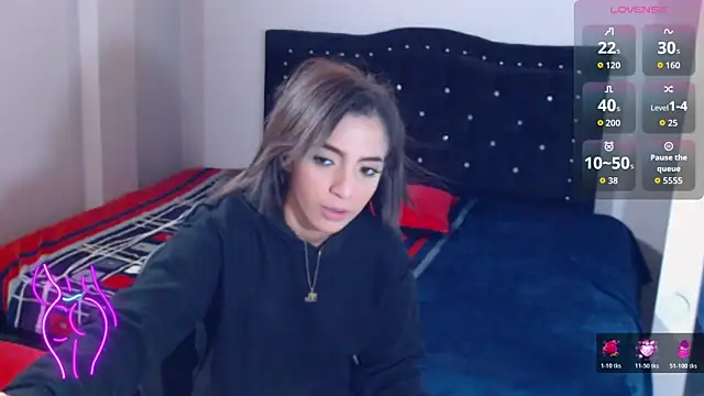 Coraline Playful online show from December 3, 7:16 pm