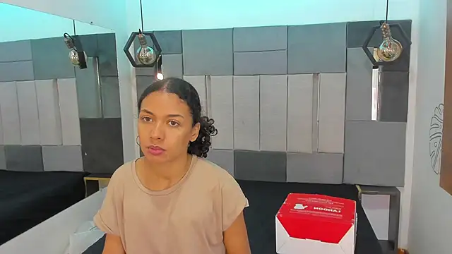 VictoriaDuart online show from February 19, 8:29 pm