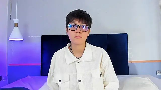 Tsuki Maru online show from December 5, 8:21 pm