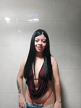 LunaJacobs online show from April 14, 7:14 pm