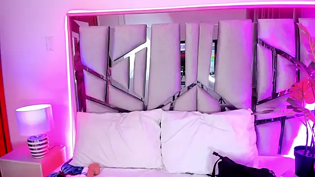  valeria saenz  online show from September 18, 2:54 am