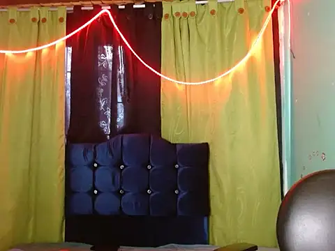 canelasexy 1 online show from February 18, 8:52 pm