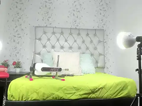 michelle perla online show from October 27, 6:35 pm