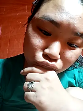 may-squirl online show from September 30, 6:41 am