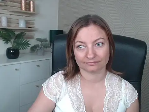 angelaSamt online show from September 23, 6:22 am