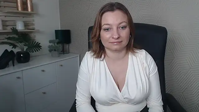 angelaSamt online show from November 12, 6:55 am