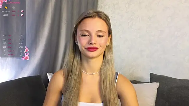 NaughtySeraphine online show from October 24, 6:09 am