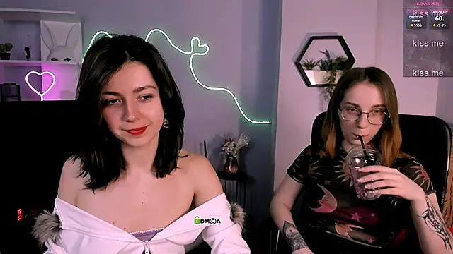 kitniss dreamy online show from February 4, 4:43 pm