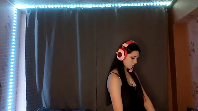 Sophiecuttie online show from October 11, 5:04 pm