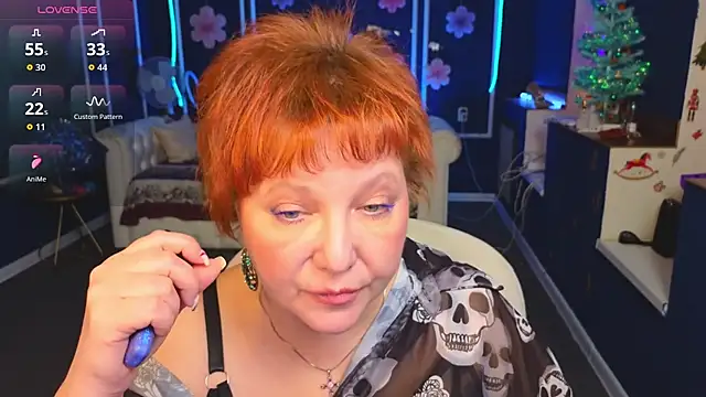 Kira Kenett online show from January 10, 2:00 pm