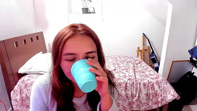 megan doll2123 online show from April 4, 10:41 pm