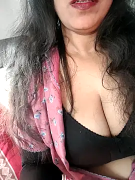 Deepa Sharma143 online show from February 7, 10:52 am