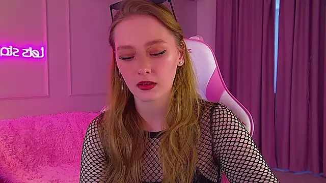 AgataFoxley online show from January 18, 6:21 am