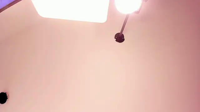 lauren bigboobs22 online show from March 1, 7:35 pm