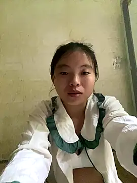 viluna online show from October 26, 1:34 am