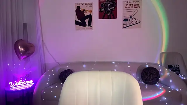 LinaMour online show from May 22, 10:30 pm
