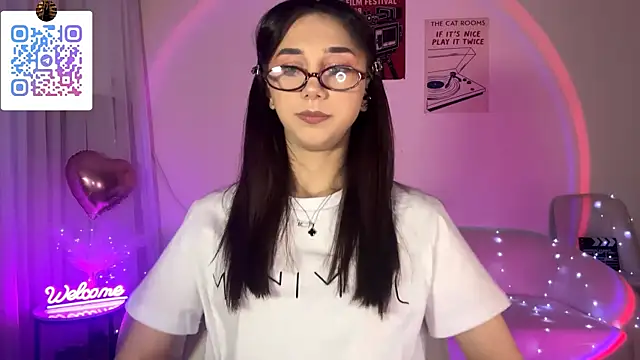 LinaMour online show from May 16, 12:46 am