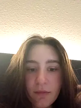 freakylittlebitch69 online show from September 23, 8:18 pm