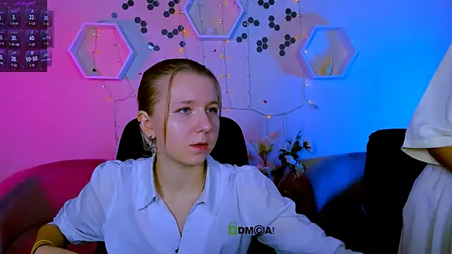 gloria bubble online show from November 11, 8:28 pm