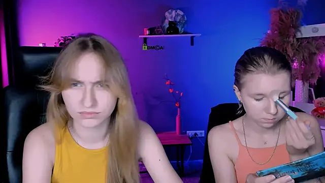 gloria bubble online show from October 9, 12:53 pm