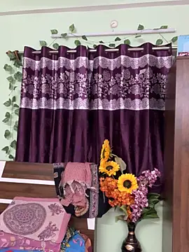 V-Hot-Sweti online show from September 14, 5:55 pm