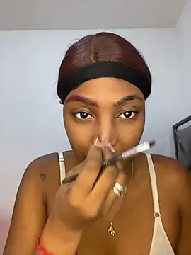 zaracollins01 online show from April 25, 5:43 pm