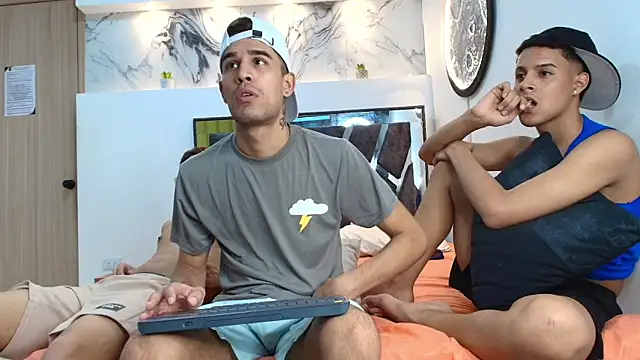 GRETTY BOYS online show from October 15, 8:06 am