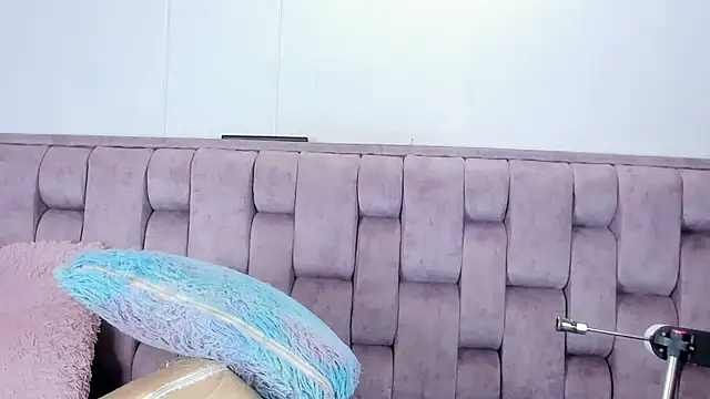 Alexa-Hunter online show from March 31, 11:38 pm