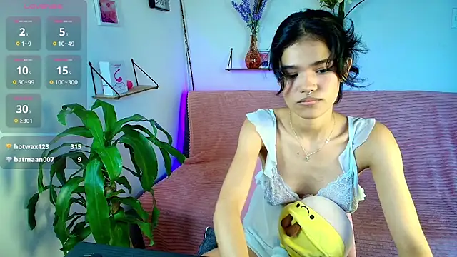 emycarver09 online show from October 14, 1:57 pm