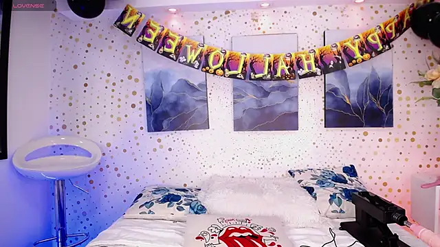 Emily Vaughan online show from October 20, 3:53 am